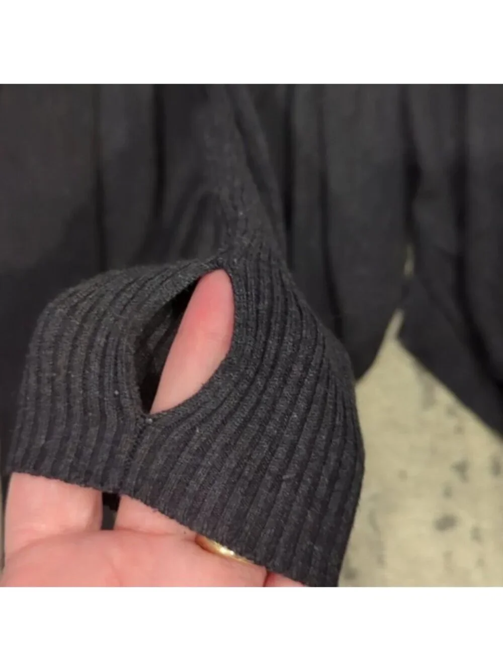 Lululemon Universal Wrap Black